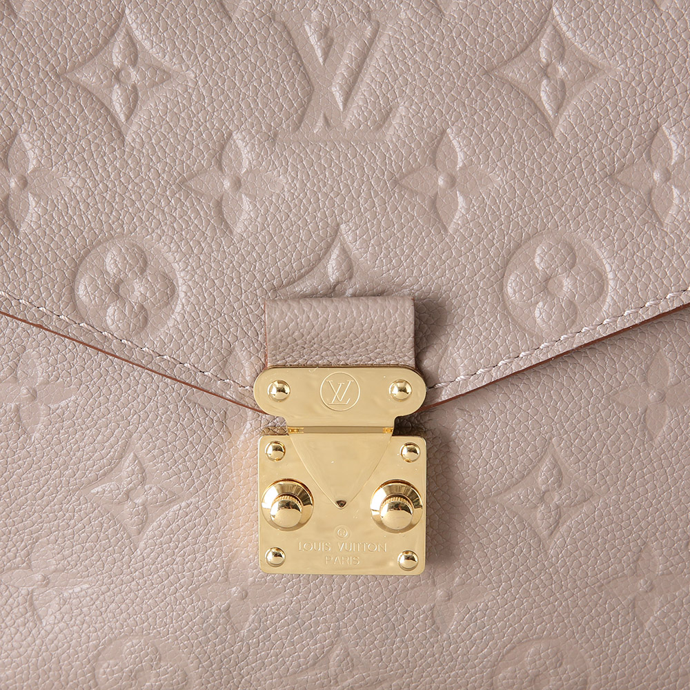 LOUIS VUITTON(USED)루이비통 M43941 포쉐트 메티스